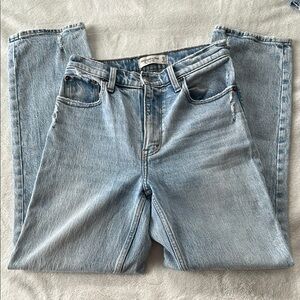 Abercrombie & Fitch 90s Straight Ultra High Rise Jeans